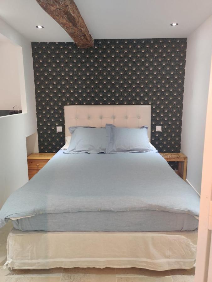 Logement Neuf Centre Du Village Aux Pieds Du Chateau Grimaud Exteriör bild